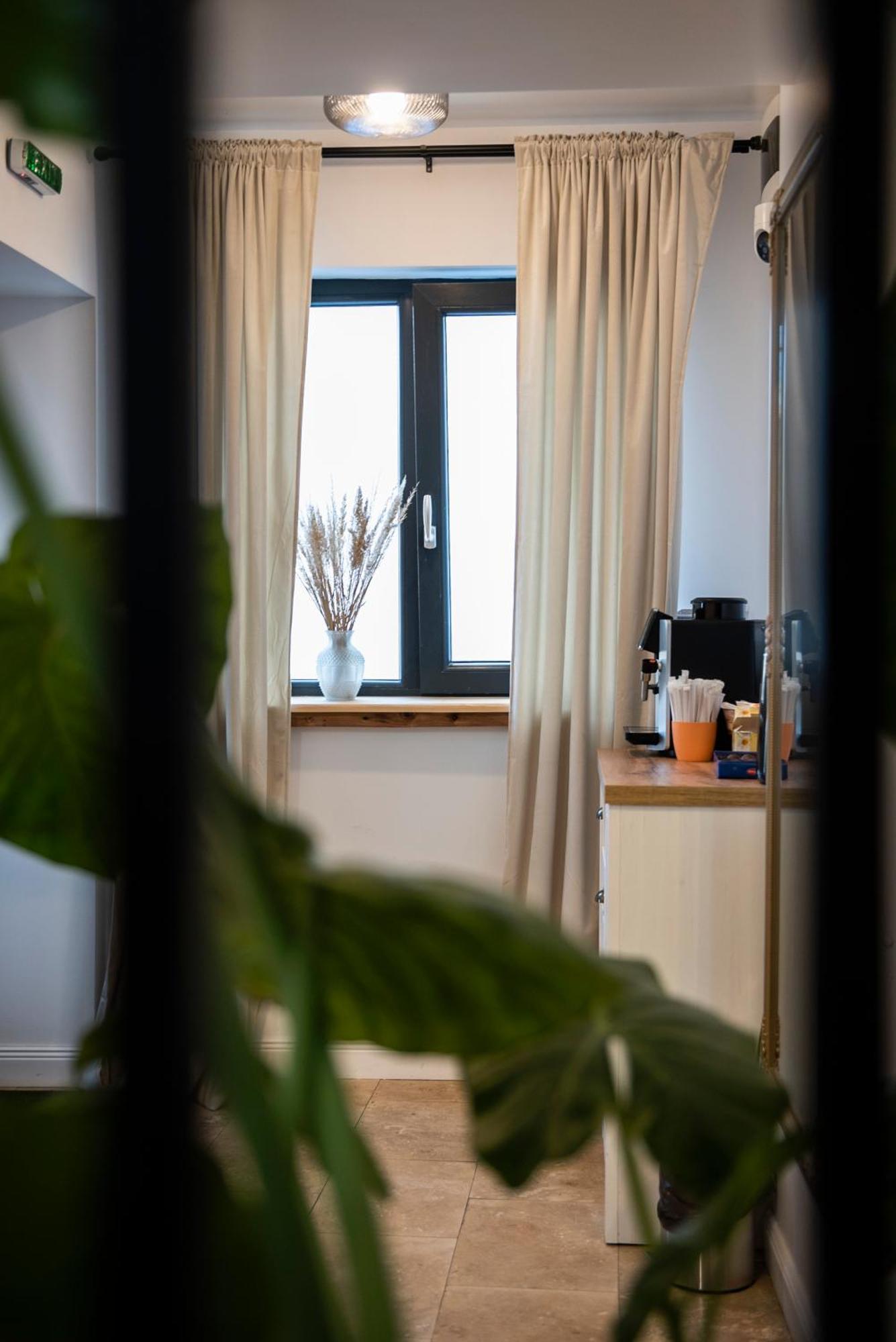 Lazynest Residence Bukarest Eksteriør billede